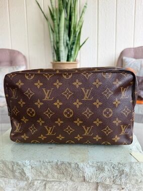 Louis Vuitton Trousse Monogram 834 Super Vintage 💝💝💝